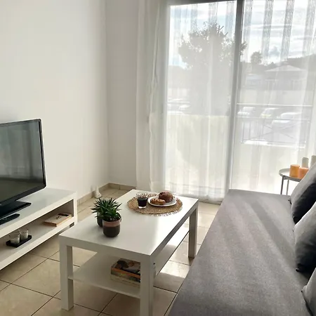 Olea In The Apartamento Gazi